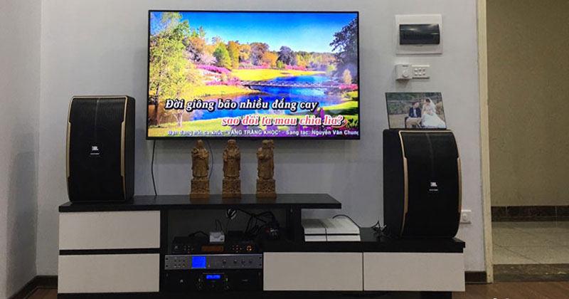 Lắp dàn karaoke anh Tài ở Đan Phượng, Hà Nội (Loa JBL Pasion 10, Cục công suất JKAudio H2400, Vang số JKaudio X6000 Pro, Micro không dây JKAudio B5 Plus)