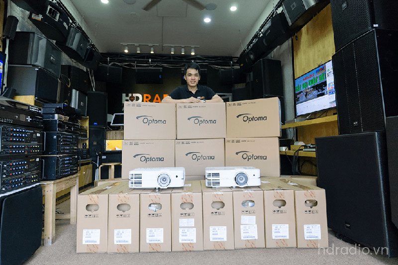 Máy chiếu 4K Optoma UHD51A-9