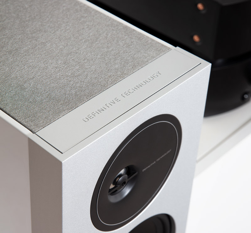 Loa Definitive Technology Demand D11-12