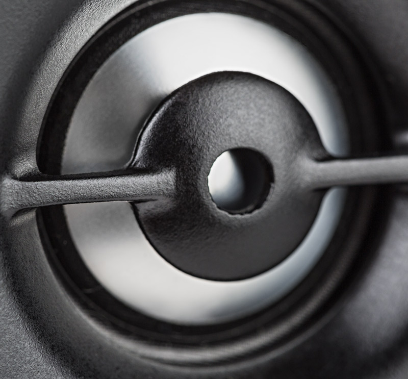 Loa Definitive Technology Demand D9-5