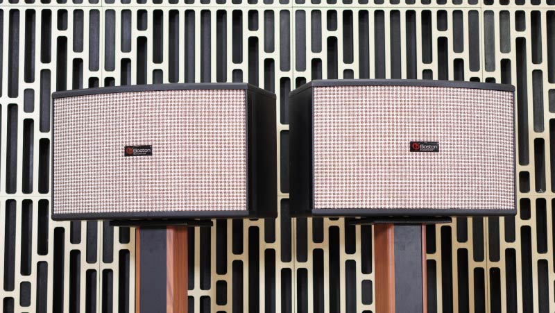 Loa Boston Classic 12, Bass 30cm, 250W-1