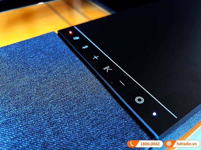 Loa soundbar Devialet Dione, Công suất 950W, HDMI eARC, Optical, TOSLINK, AirPlay 2, Spotify Connect, Bluetooth 5.0, UPnP, Wifi-4