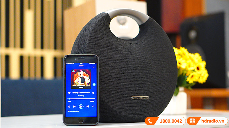 Loa Harman Kardon Onyx Studio 5-13