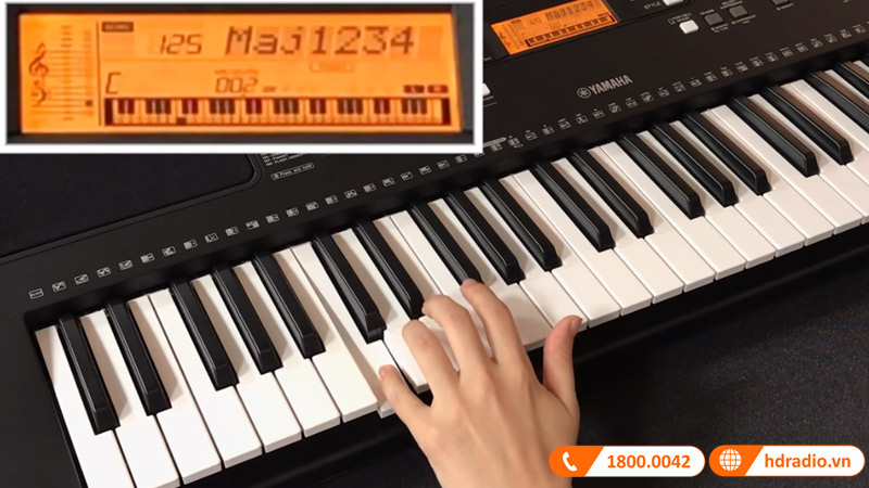 Đàn Organ Yamaha PSR E373-13