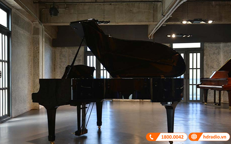 Đàn Piano Yamaha C5X-18