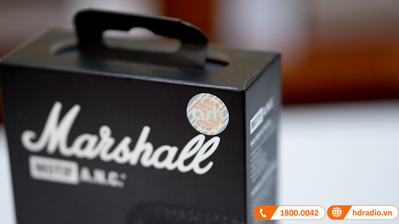 3 cach check loa Marshall chinh hang 