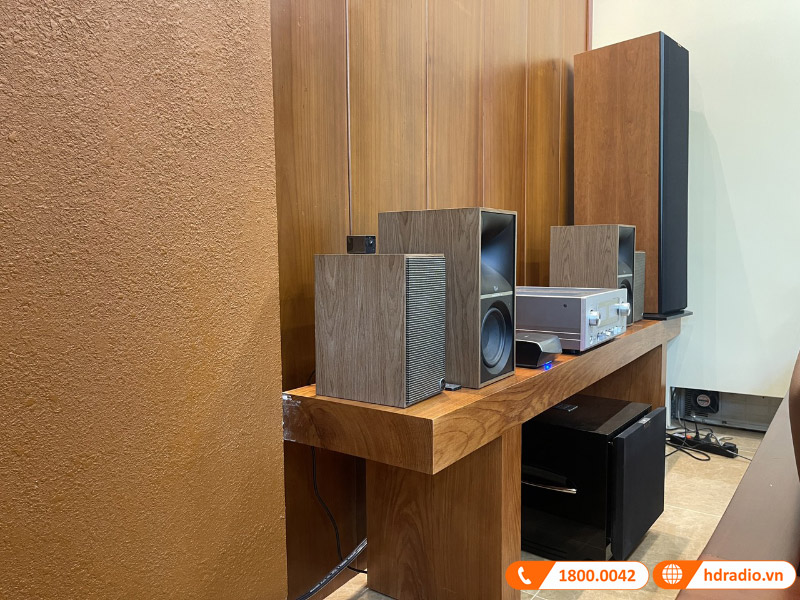 Dàn nghe nhạc nhà anh Định