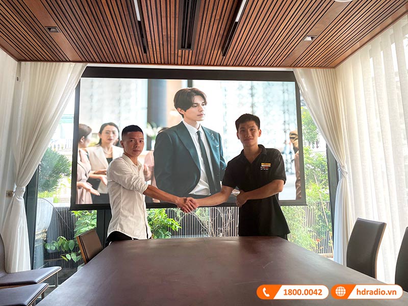 Lap he thong trinh chieu 4k chat luong tri gia hon 101 trieu dong cho anh Chien o Thanh Xuan, Ha Noi Lap he thong trinh chieu 4k chat luong tri gia hon 101 trieu dong cho anh Chien o Thanh Xuan, Ha Noi