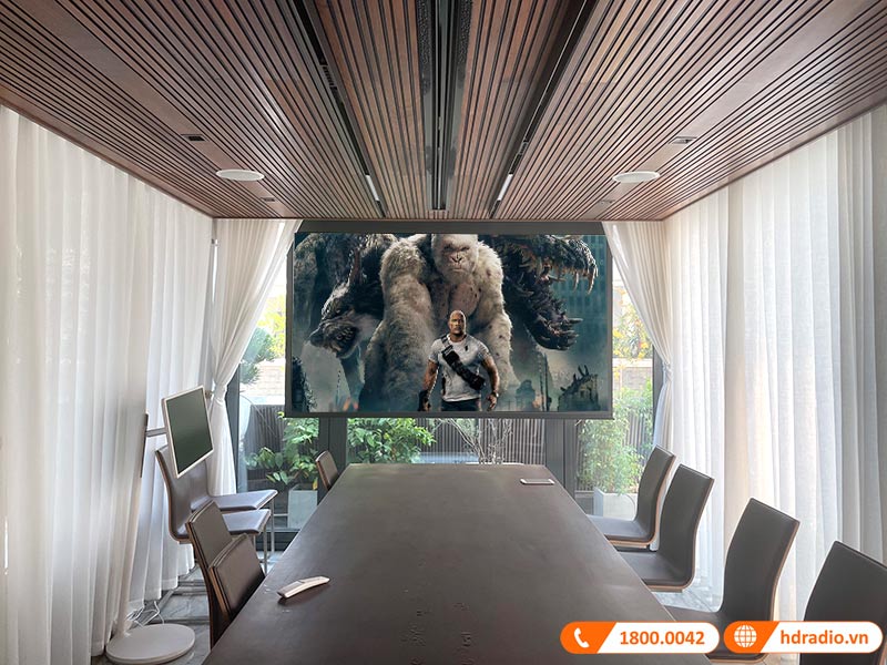 Lap he thong trinh chieu 4k chat luong tri gia hon 101 trieu dong cho anh Chien o Thanh Xuan, Ha Noi