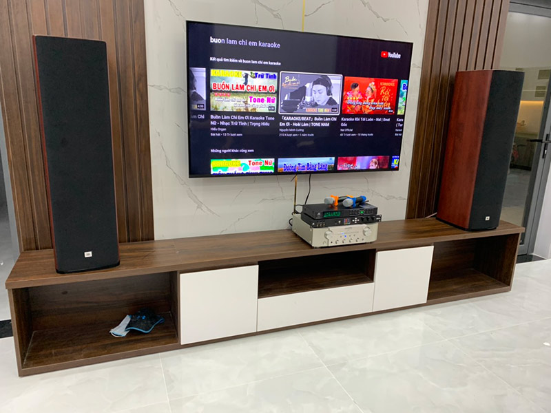 ảnh thực tế Amply Marantz PM8006 trong hệ thống dàn âm thanh