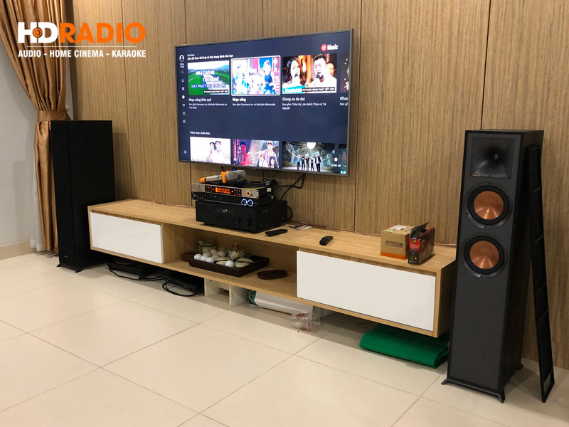 Kèn Tractrix Horn có góc phủ âm rộng  90° x 90°