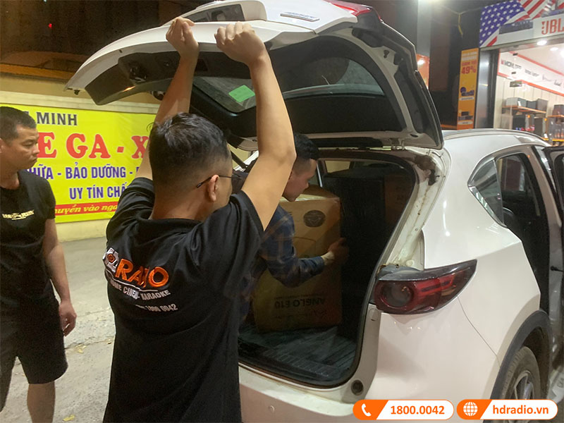 anh thuc te ho tro va ban giao dan am thanh cho anh Ngoc