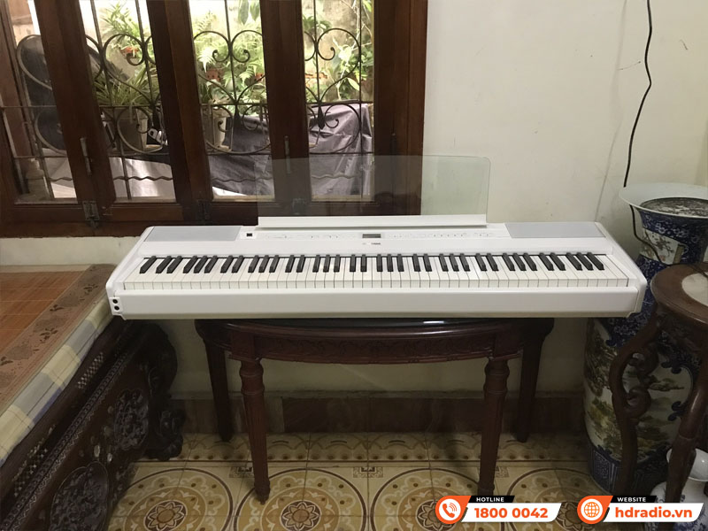 Bàn giao đàn piano Yamaha P525 gần 43tr cho anh Hưng