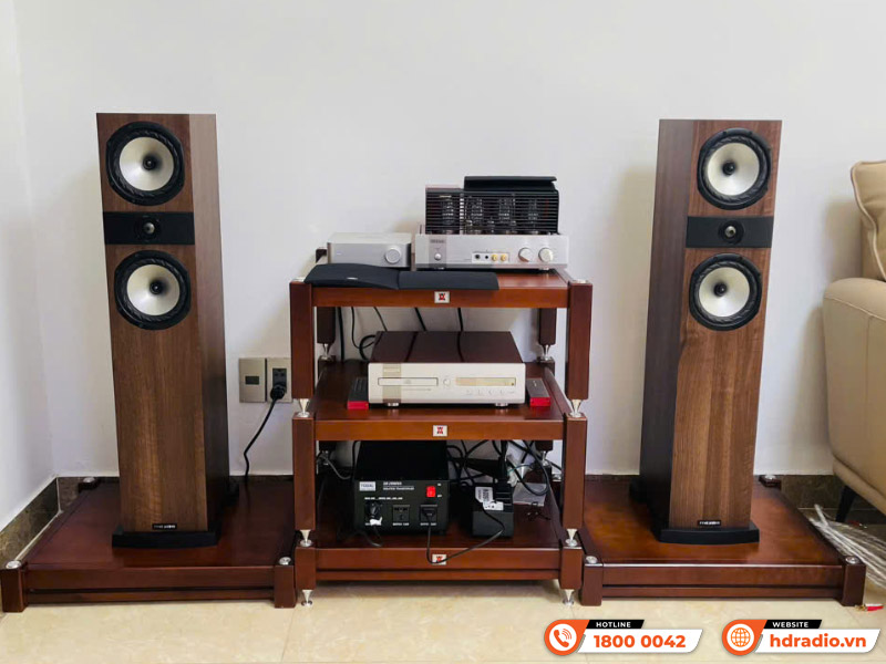 Dàn nghe nhạc của anh Thuận