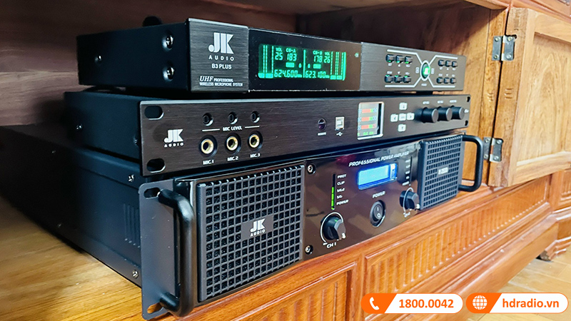 Dàn karaoke nhà anh Tuân