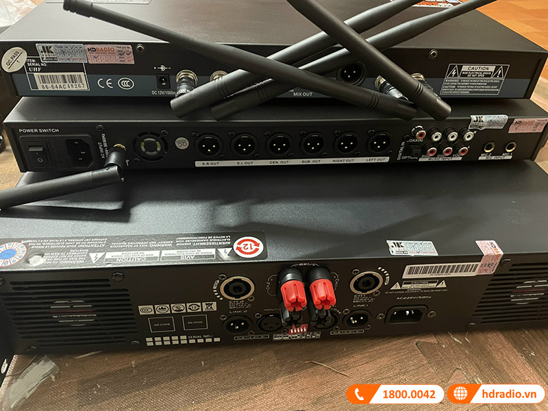 Dàn karaoke nhà anh Tuân