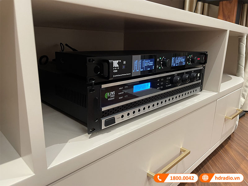 cục đẩy liền vang Kiwi PD8000 trong bộ dàn karaoke của anh Đạt cục đẩy liền vang Kiwi PD8000 trong bộ dàn karaoke của anh Đạt