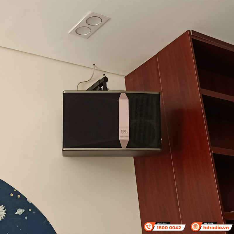 Lắp dàn karaoke giá gần 32 triệu cho anh Vương ở HCM