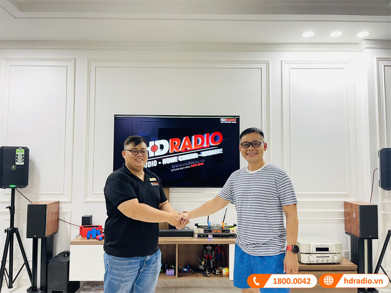 Lắp dàn karaoke cao cấp trị giá gần 38 triệu đồng cho anh Hưng