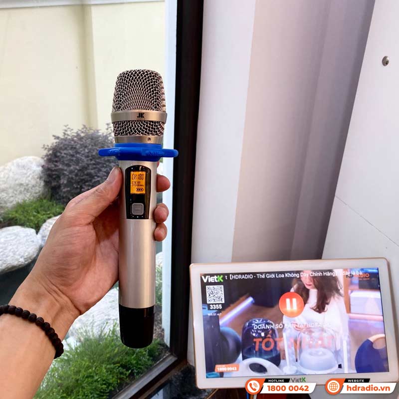 Lắp đặt Dàn Karaoke cao cấp HDR55 kết hợp Sub Wharfedale AX15B cùng bộ Đầu màn VietK trị giá hơn 136 triệu đồng cho anh Minh