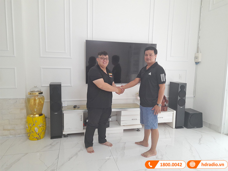 Lắp dàn karaoke Gia Đình trị giá gần 13 triệu đồng cho anh Triều ở Tân Phú, Hồ Chí Minh