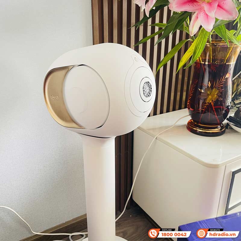 Lắp đặt bộ Loa DEVIALET Phantom I 108DB Opera De Paris cao cấp trị giá gần 116 triệu đồng cho anh Long