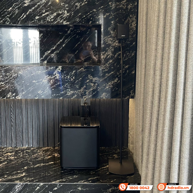 Bộ loa soundbar Bose SB24 của anh Jack Langston