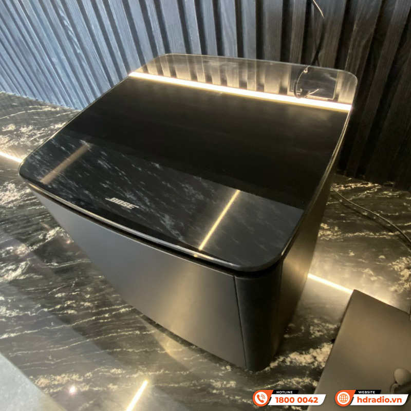 Bộ loa soundbar Bose SB24 của anh Jack Langston