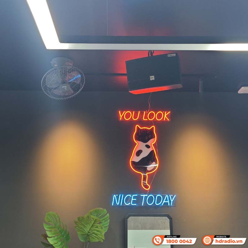 Dàn âm thanh quán Meow Billards 