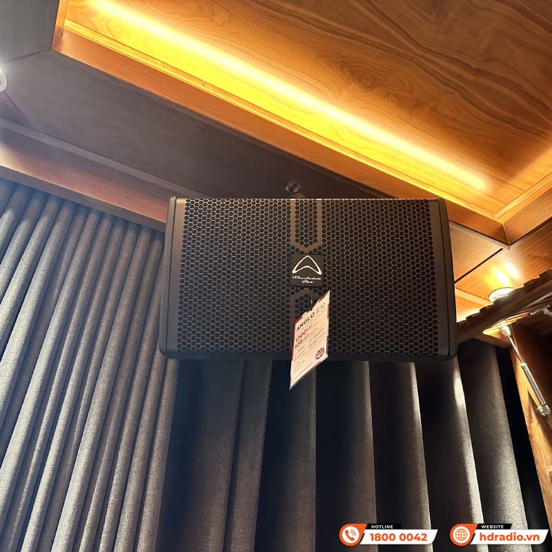 Dàn karaoke cao cấp của chị Phú