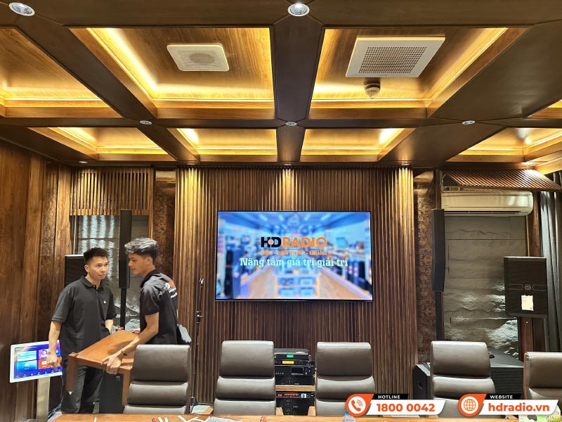 Dàn karaoke cao cấp của chị Phú