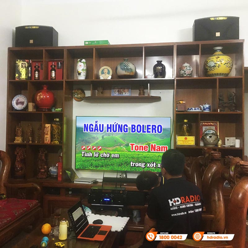 Dàn karaoke của gia đình anh Định