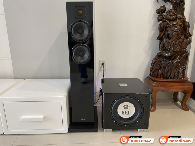 Lắp đặt dàn nghe nhạc cao cấp trị giá hơn 120 triệu đồng cho anh Tuấn Lắp đặt dàn nghe nhạc cao cấp trị giá hơn 120 triệu đồng cho anh Tuấn