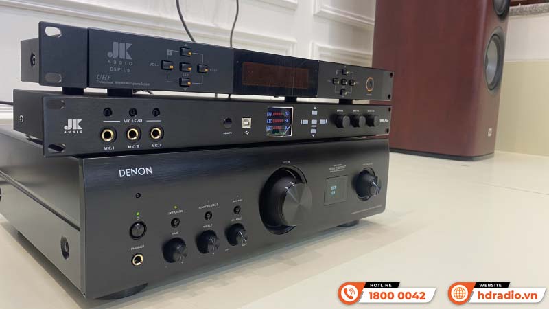 Dàn nghe nhạc và hát karaoke của anh Thanh