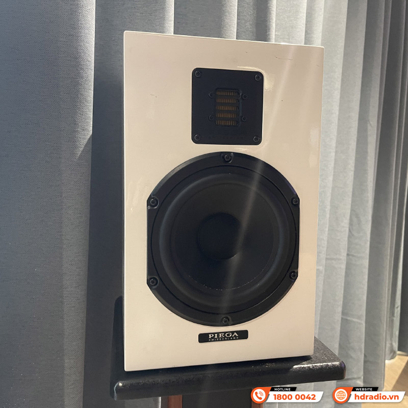  Dàn xem phim, nghe nhạc của anh Tuyến