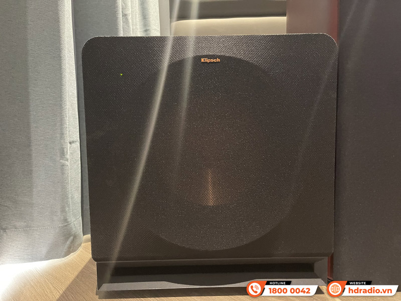  Dàn xem phim, nghe nhạc của anh Tuyến