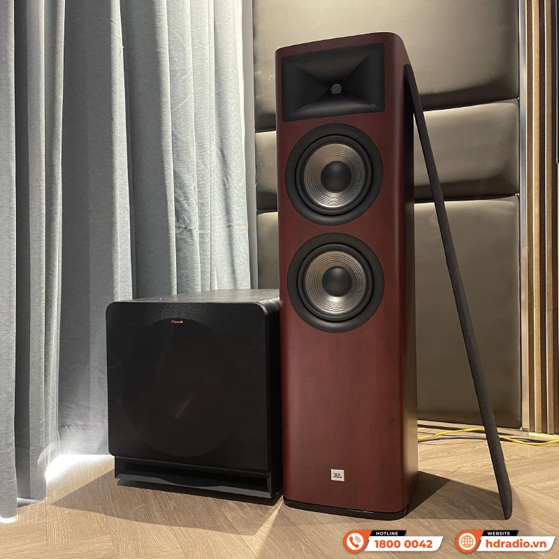  Dàn xem phim, nghe nhạc của anh Tuyến