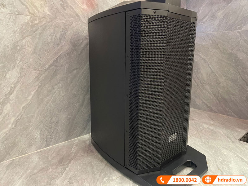 Hệ thống âm thanh trị giá hơn 34 triệu đồng cho anh Đức