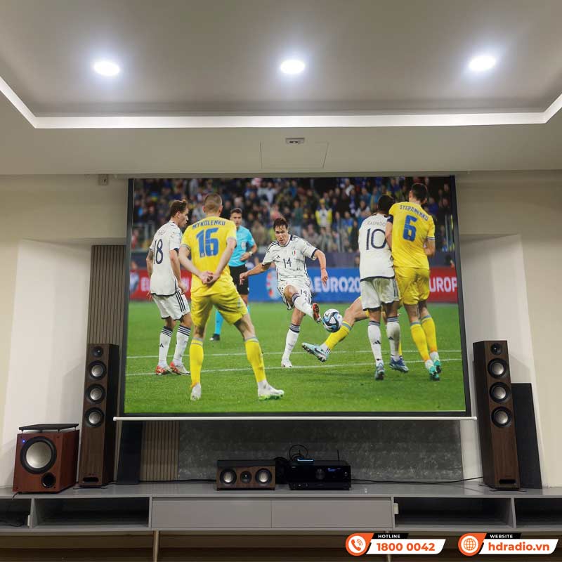 Lắp đặt hệ thống âm thanh giải trí kết hợp trình chiếu bóng đá mua EURO cho anh Khải