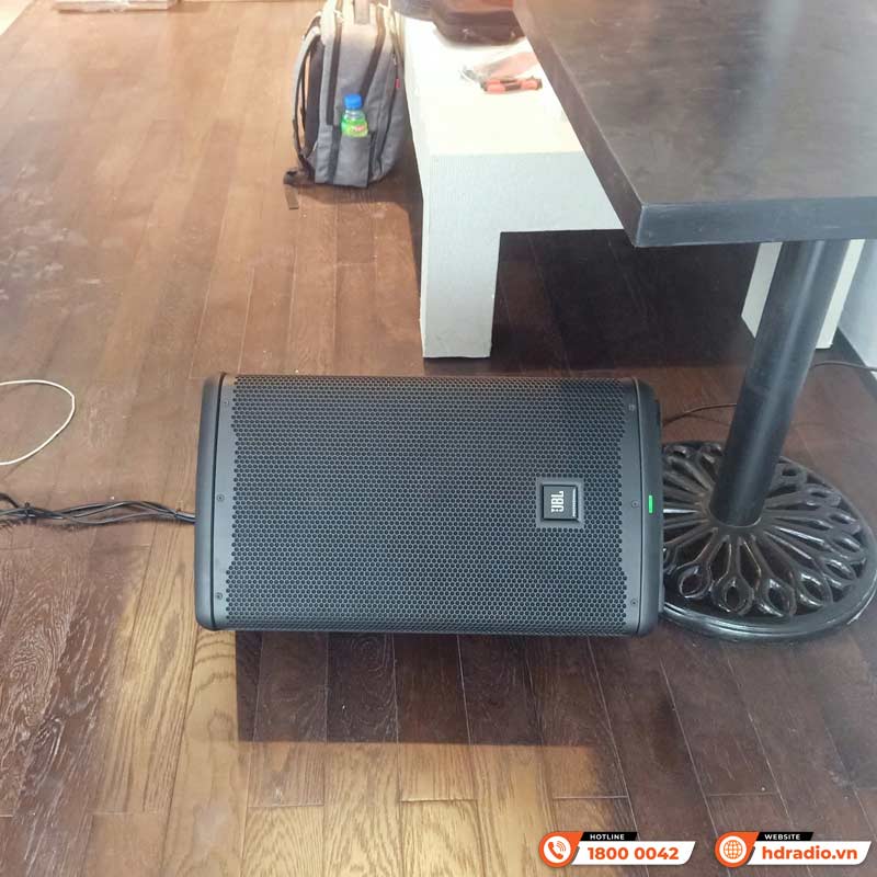 Lắp đặt hệ thống âm thanh karaoke Sân Khấu trị giá hơn 124 triệu đồng cho chị Phượng tại quán Cafe