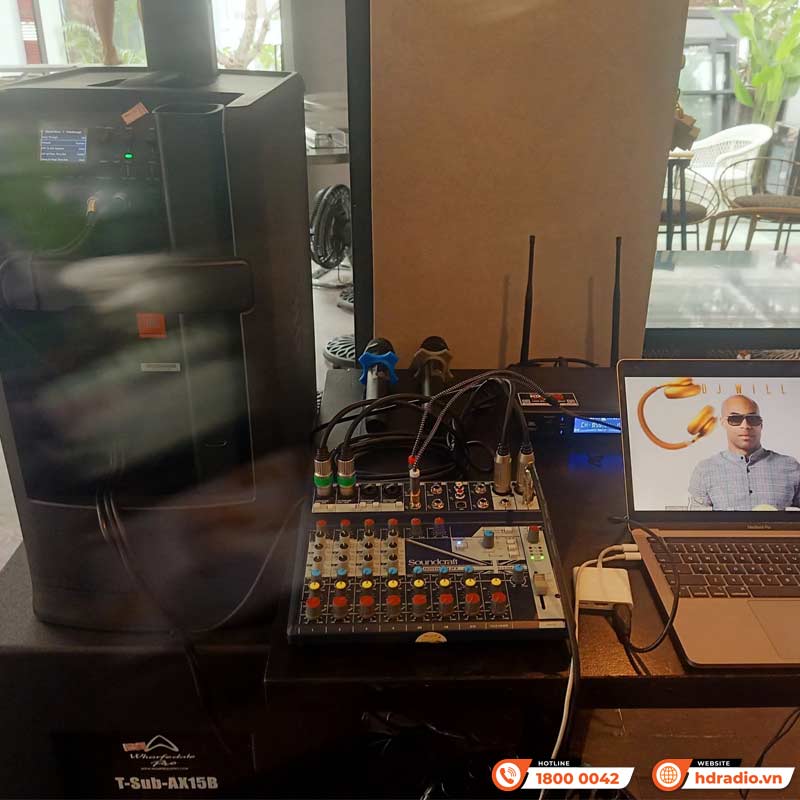 Lắp đặt hệ thống âm thanh karaoke Sân Khấu trị giá hơn 124 triệu đồng cho chị Phượng tại quán Cafe