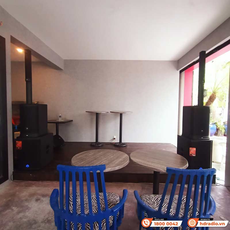 Lắp đặt hệ thống âm thanh karaoke Sân Khấu trị giá hơn 124 triệu đồng cho chị Phượng tại quán Cafe