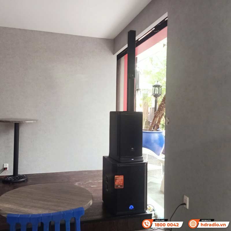 Lắp đặt hệ thống âm thanh karaoke Sân Khấu trị giá hơn 124 triệu đồng cho chị Phượng tại quán Cafe