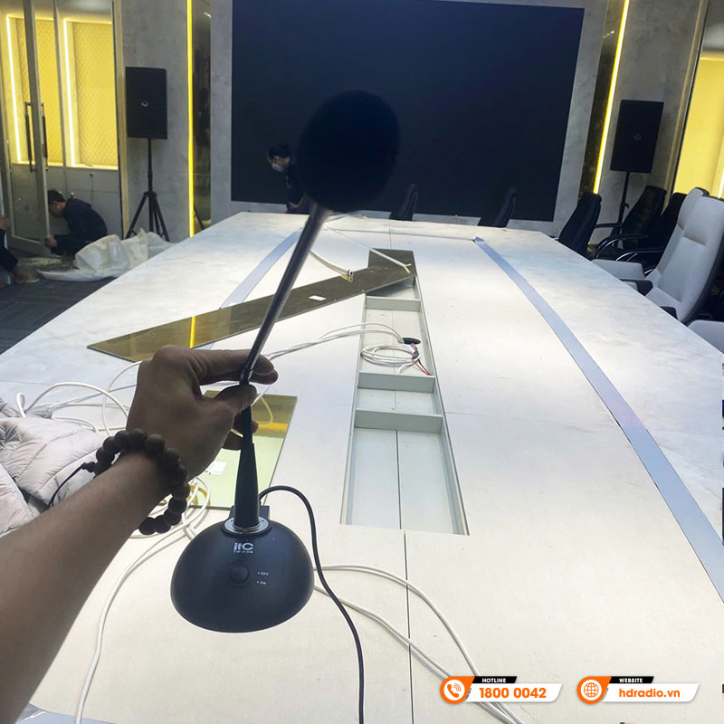 Hệ thống âm thanh phòng họp