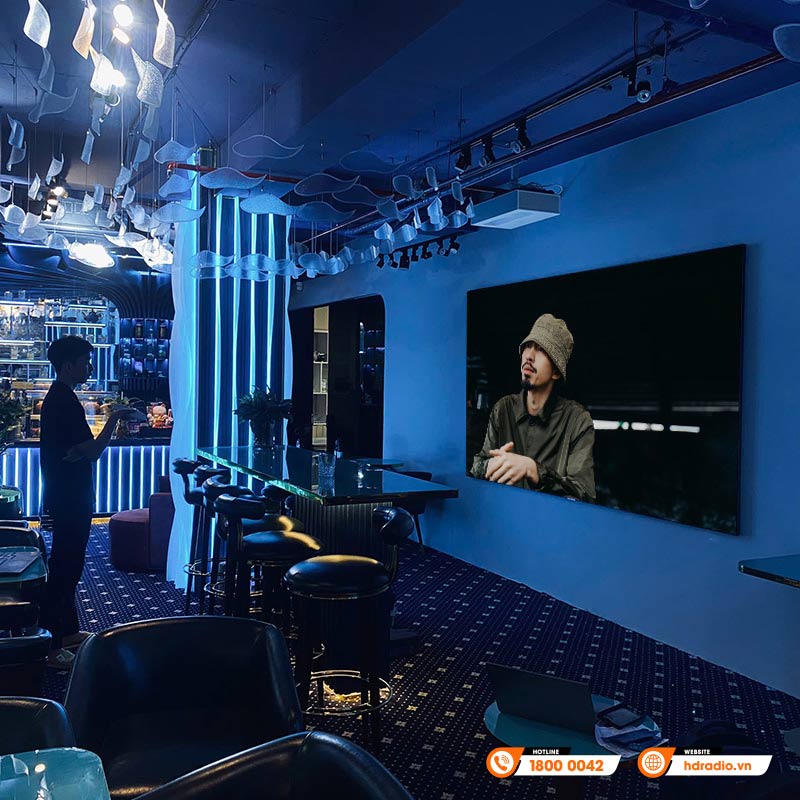 Máy chiếu LG CineBeam Laser 4K HU715QW