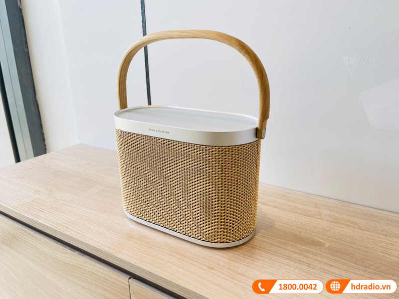 Lắp đặt Loa B&O Beosound A5 cho chị Phương ở q1, HCM