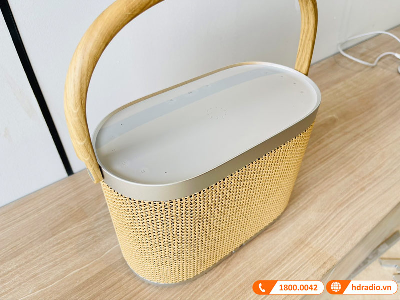 Lắp đặt Loa B&O Beosound A5 cho chị Phương ở q1, HCM