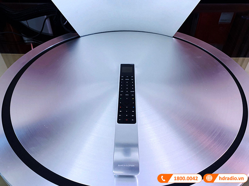 Lắp đặt hệ thống loa soundbar B&O Beosound Theatre trị giá hơn 330 triệu đồng cho anh Quang ở Nam Từ Liêm, Hà Nội