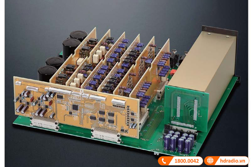 Các khuếch đại được xử lý qua 6 bộ khuếch đại Mô-đun