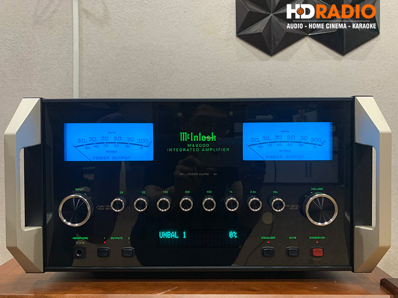anh thuc te cua Amply McIntosh MA9000